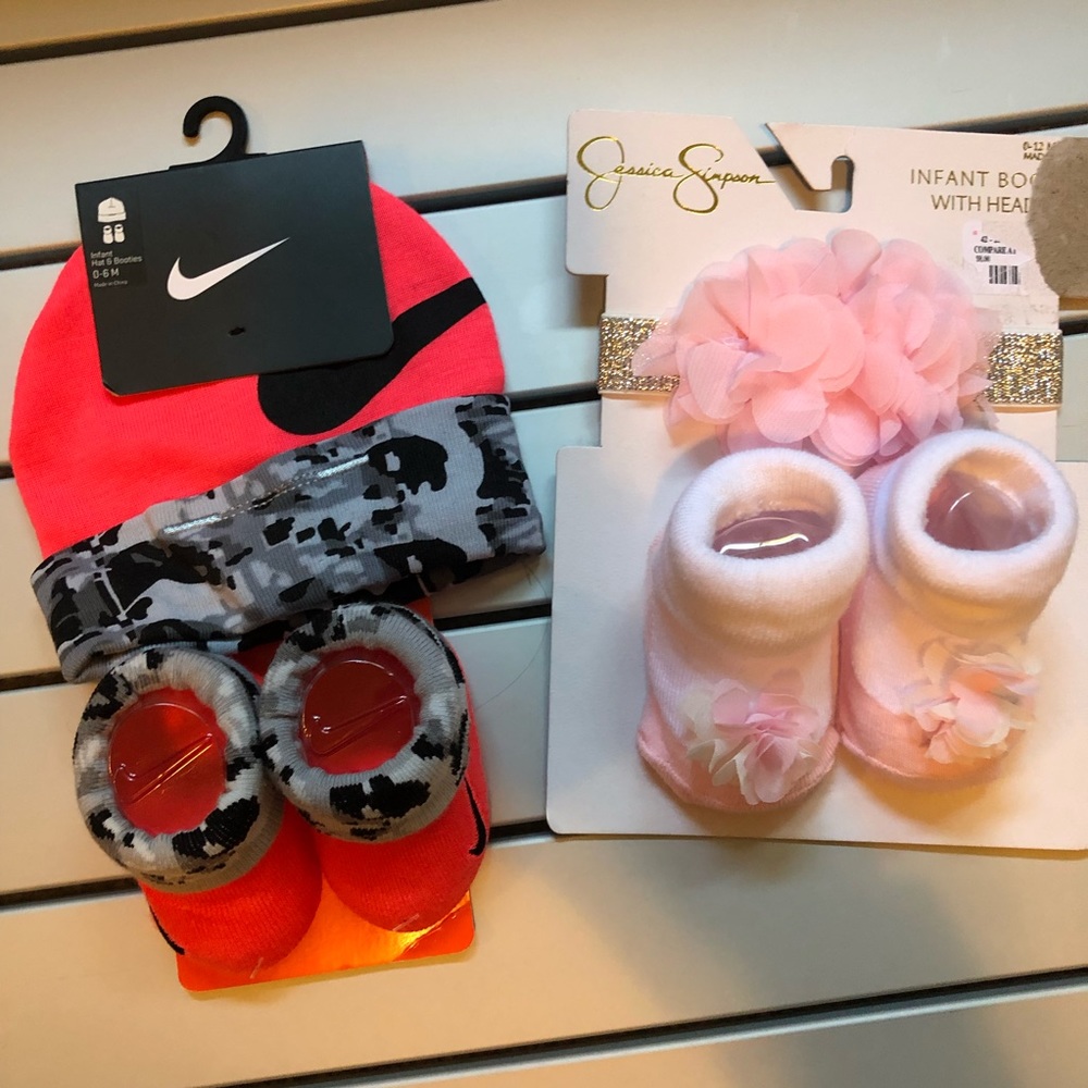 2 sets booties and beanie headband newborn to 6-12